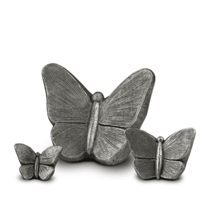 Vlinder urn zilver