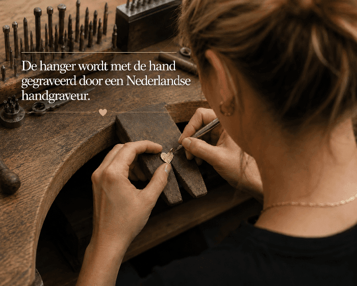 Gouden hanger met vingerafdruk (14 karaat goud, hartje) - Wetenschap 3 hanger met vingerafdruk handgraveur